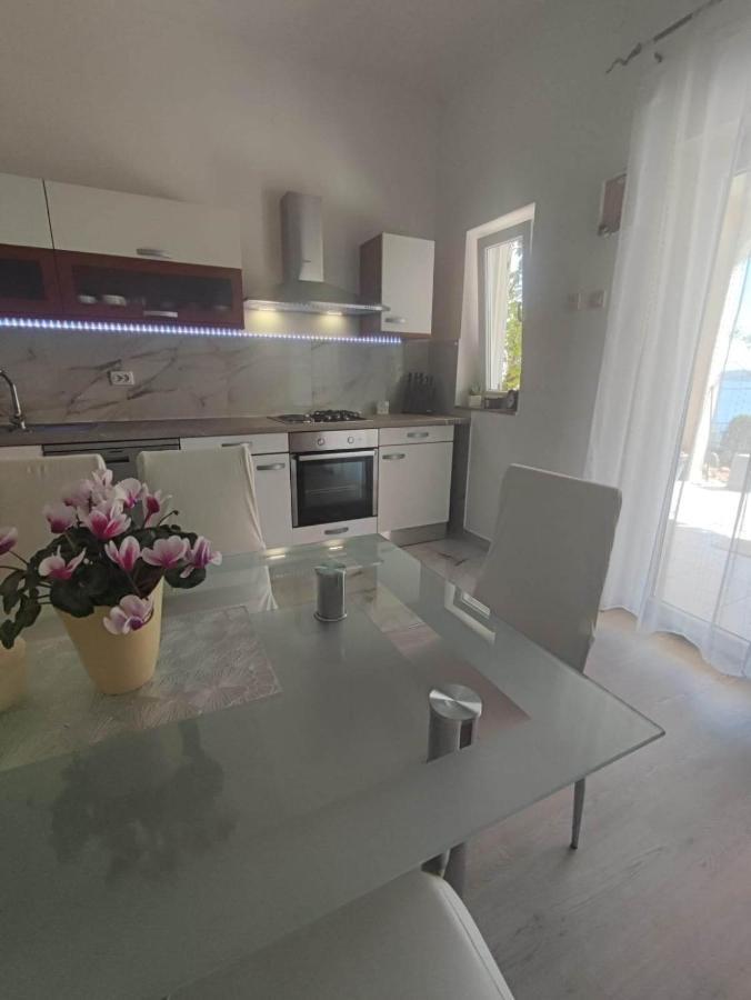Apartament M& I