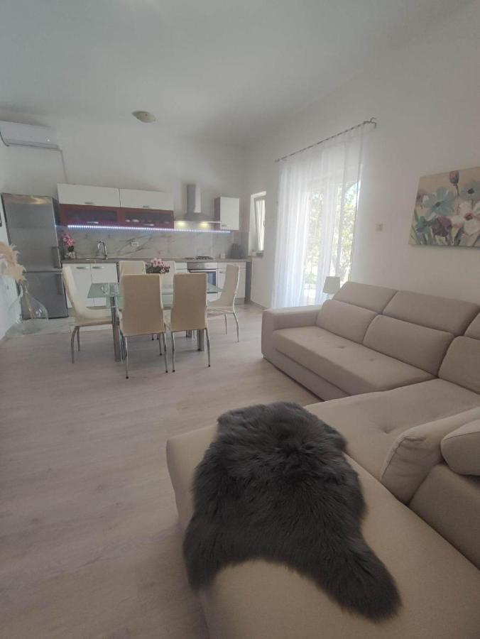 M& I Apartament