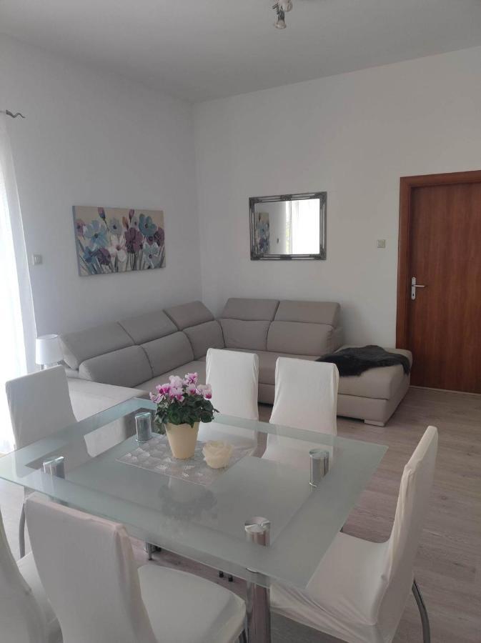 Apartament M& I